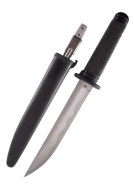 Das Tactical Tanto mit Rochenhautgriff ist ein modernes, taktisches Messer. Es verfügt über ein rostfreies, gebürstetes Klingenblatt und einen mit Rochenhaut überzogenen Griff, der für eine sichere Handhabung sorgt. Die schwarze Scheide bietet Schutz