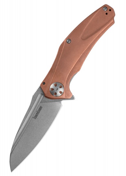 Das Kershaw NATRIX XL CU Taschenmesser verfügt über eine robuste, breite Klinge und einen ergonomischen Kupfergriff, der für Stärke und Haltbarkeit sorgt. Ideales Messer für Outdoor-Enthusiasten, die Zuverlässigkeit und Präzision schätzen.