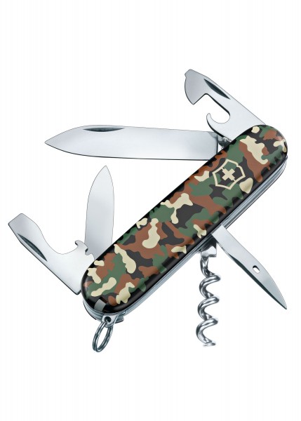 Das Offiziersmesser Spartan in Camouflage-Optik ist ein vielseitiges Multifunktionstool. Es enthält unter anderem ein großes und ein kleines Messer, einen Schraubendreher, einen Flaschenöffner und einen Korkenzieher. Das Gehäuse ist mit einem stilvol
