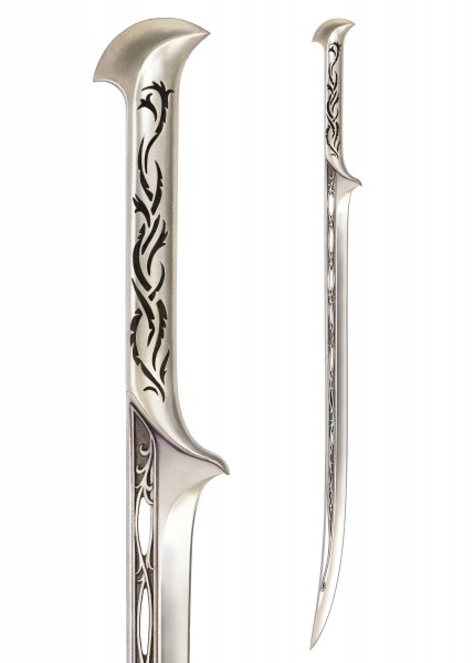 Das Bild zeigt das kunstvolle Schwert des Thranduil aus 'Der Hobbit'. Das elegante Design ist geprägt von filigranen Schnitzereien und einer klaren Linienführung. Hochwertige Materialien und meisterhafte Handwerkskunst zeichnen diese Waffe aus.